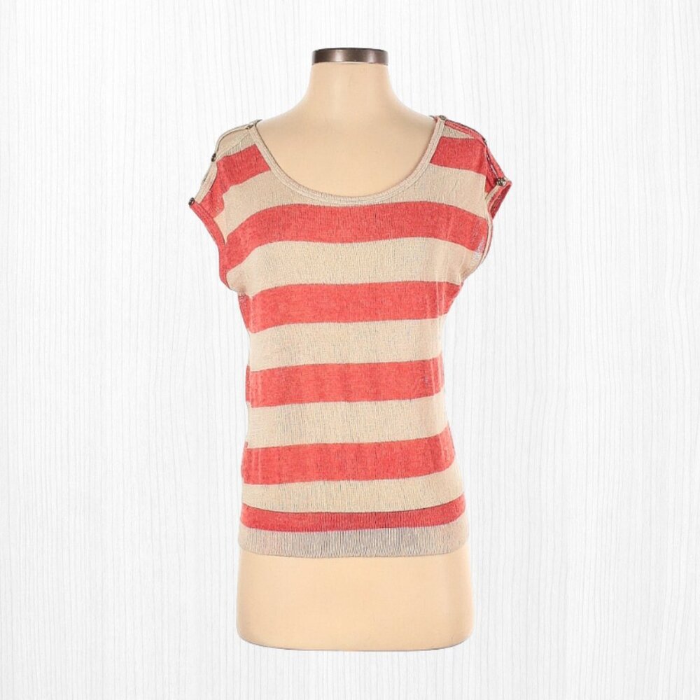 Edge short sleeved top SZ SMALL